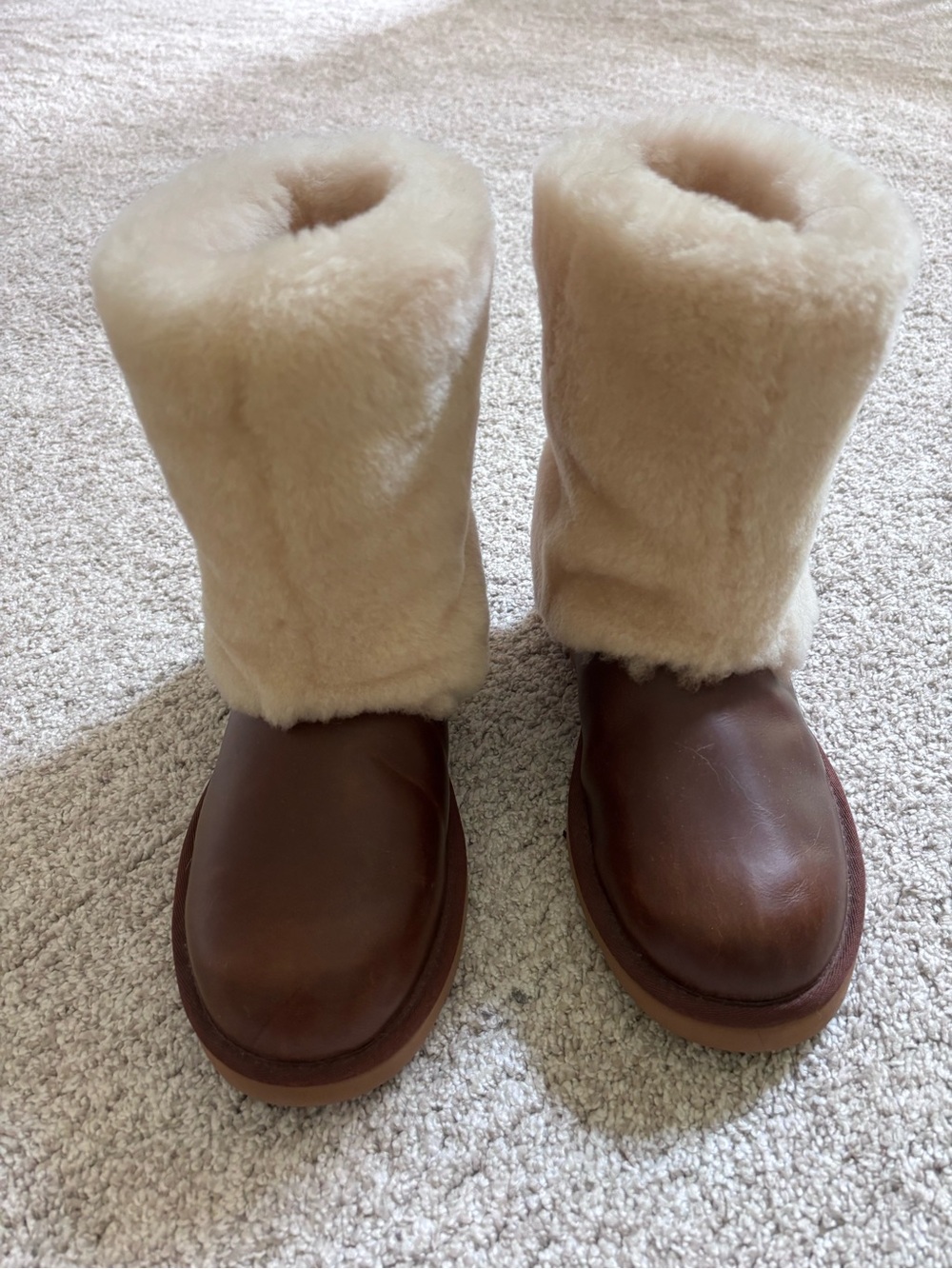 UGG Women's Shearling-Lined Brown Leather Boots - Cream Cuff - NEVER worn